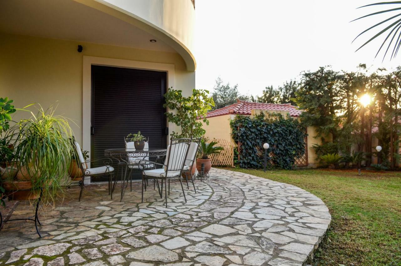 Apartamento Sunrays Housing Kalamata Exterior foto