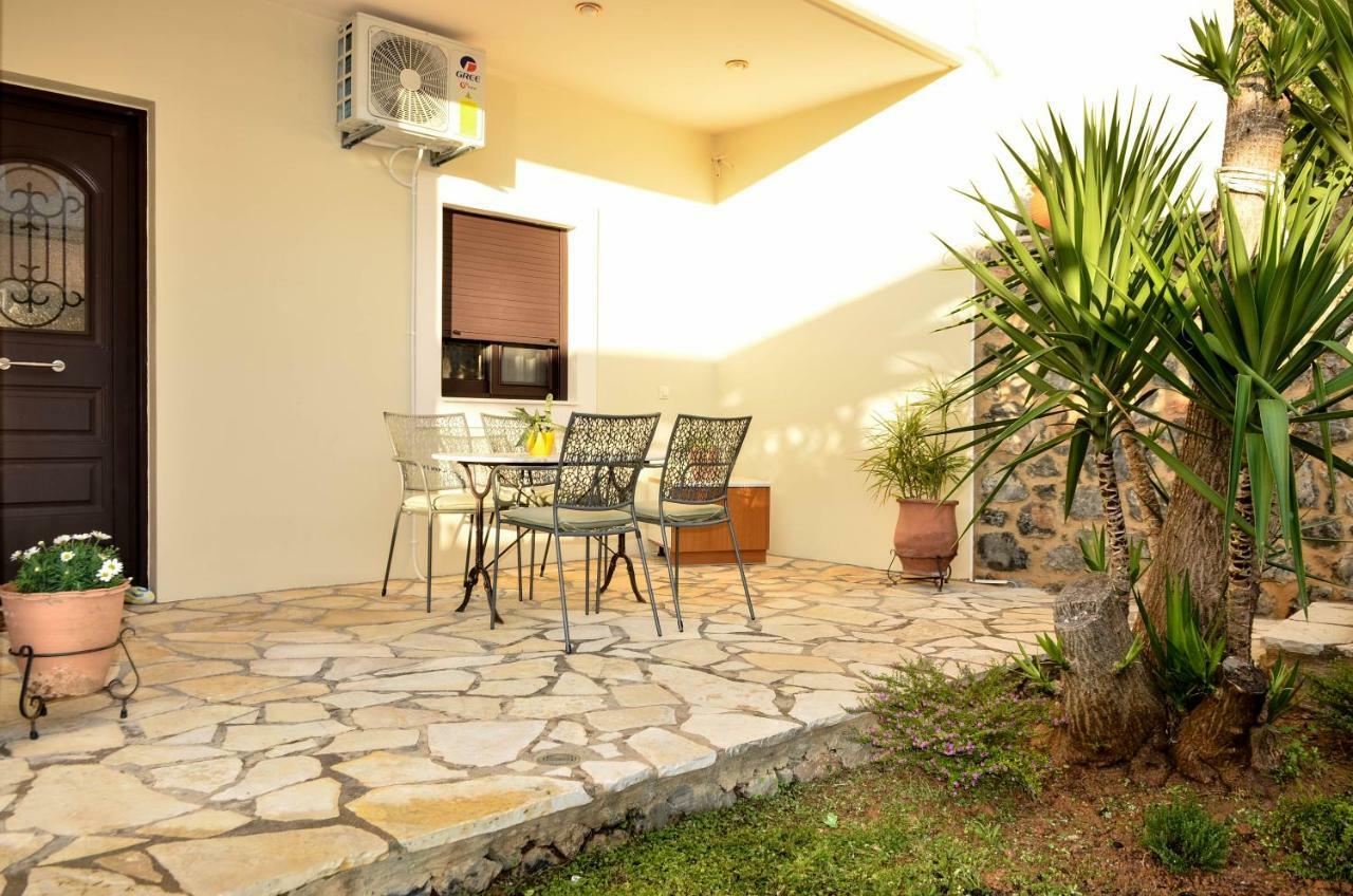 Apartamento Sunrays Housing Kalamata Exterior foto